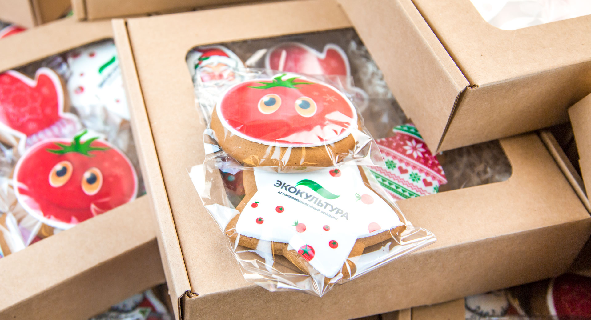 Сладкие подарки от компании Экокультура - фигурное печенье с логотипом