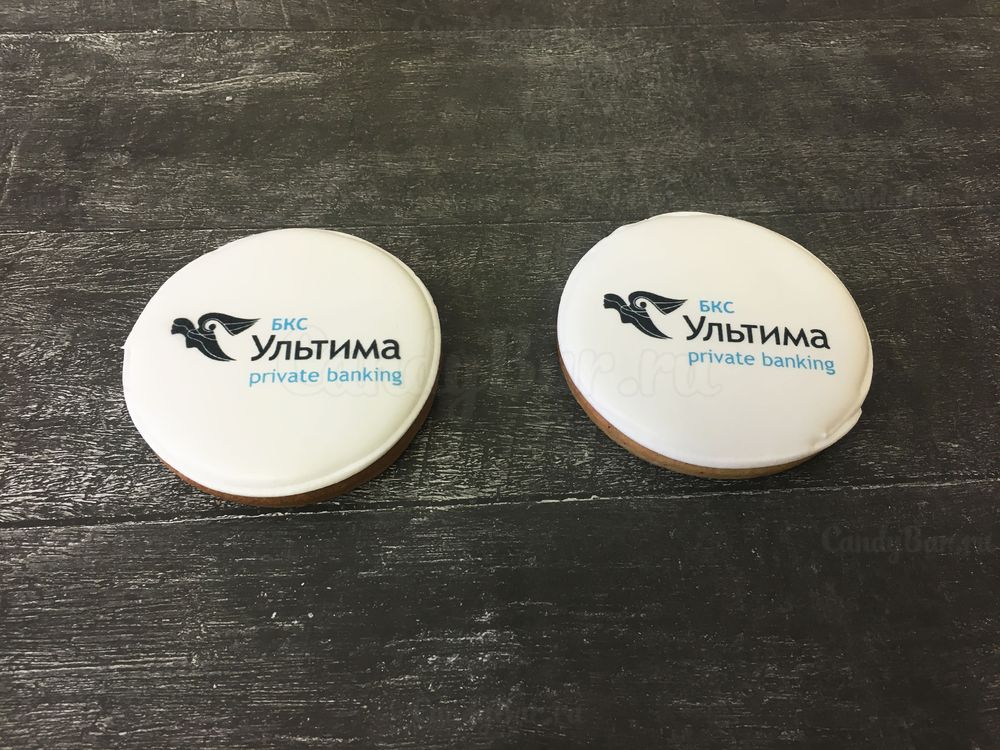 Корпоративные наборы для партнеров от компании Ультима - печенье с логотипом