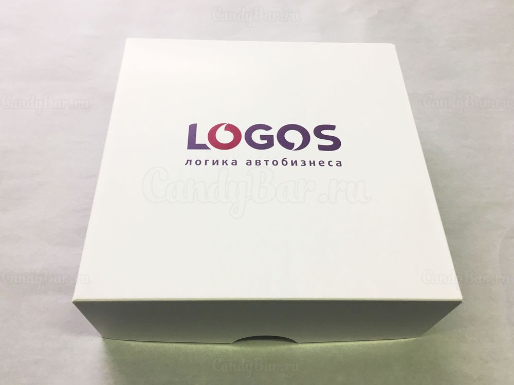 Подарочный набор от компании Logos - брендирование десертов и упаковки