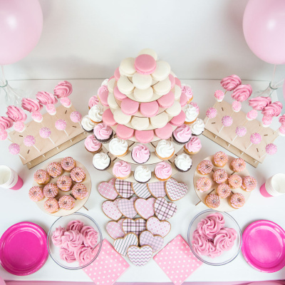 Комплект из 149 десертов и декора - розовый