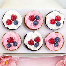 Капкейки со свежими ягодами 6 шт
